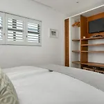 Seacliffe 307